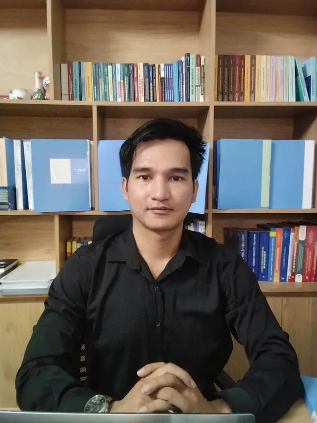 Luật sư Võ Phi Lốt tại văn phòng Luật Võ Gia